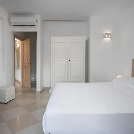 The Square Depandance Bed & Breakfast