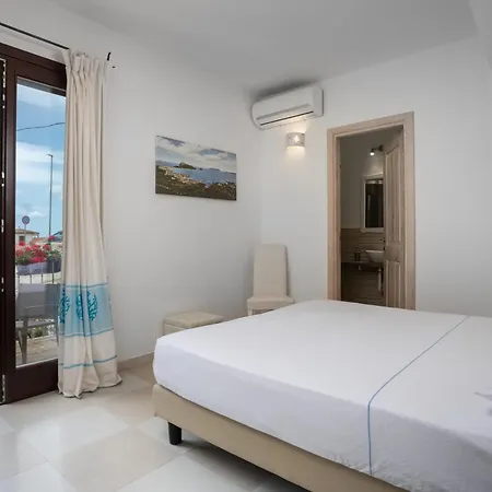 The Square Depandance Bed & Breakfast